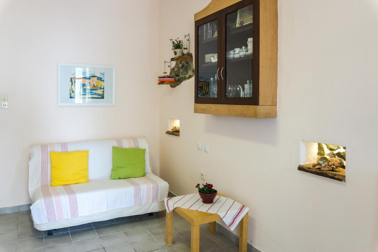 Irene Seafront Apartment Neoi Epivatai Exteriör bild